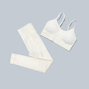 Seamless microfiber technology is moisture wicking, quick drying abilities to keep you cool and dry during any workout. Fashion Design: The seamless leggings boast a high waist with compression, making them perfect for tummy control. Shape Your Body - This yoga set boasts 3D shape and seamless tech to shape your figure, raise the hips. These seamless leggings can enhance your tummy and give your buttocks the round natural look you’ve always dreamed off!